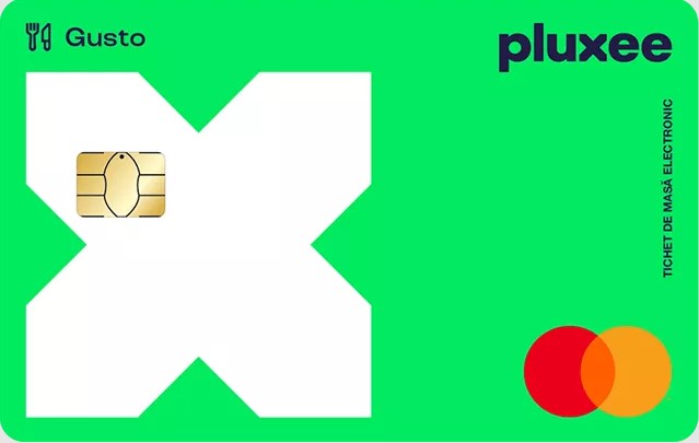 Pluxee Gusto electronic meal voucher card.